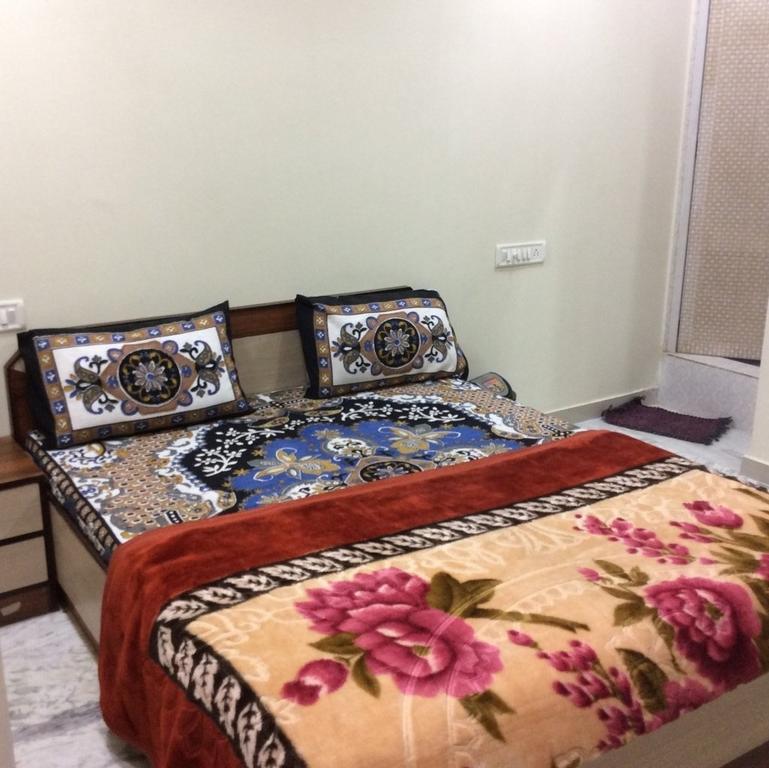 Hotel Honey Bunny Ahmedabad Exterior photo