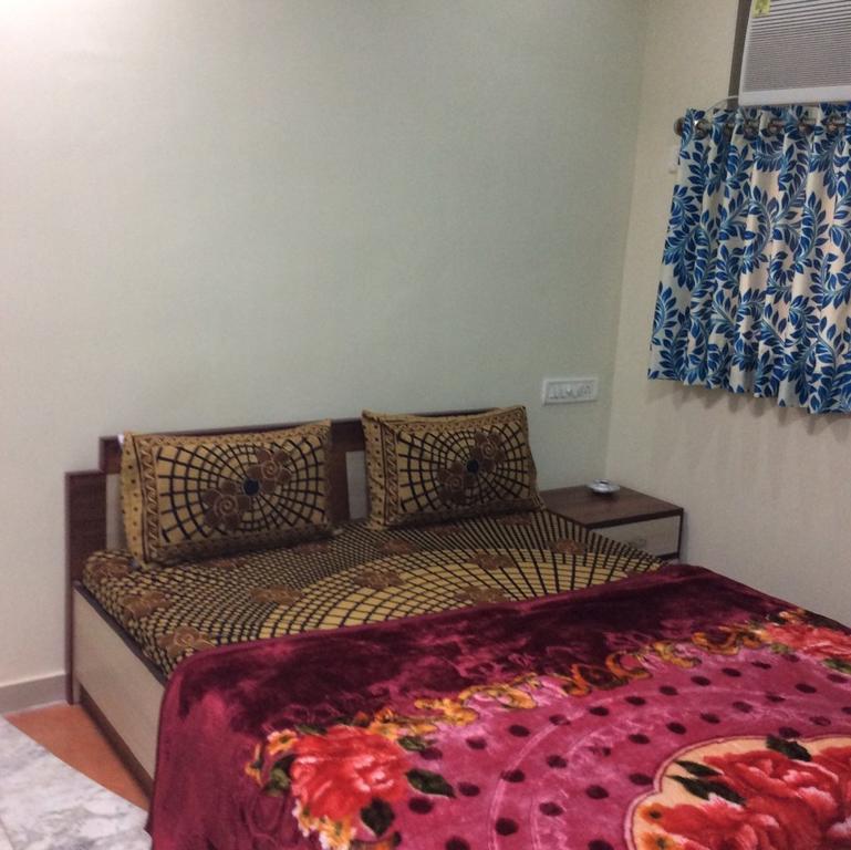 Hotel Honey Bunny Ahmedabad Room photo