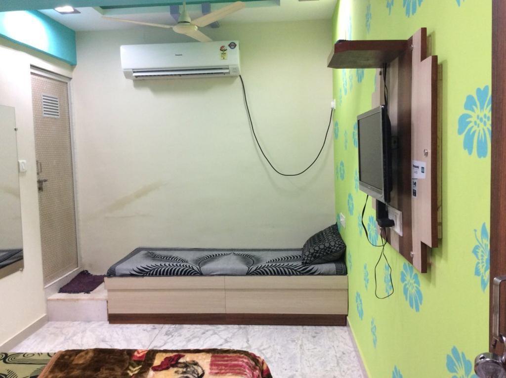 Hotel Honey Bunny Ahmedabad Room photo