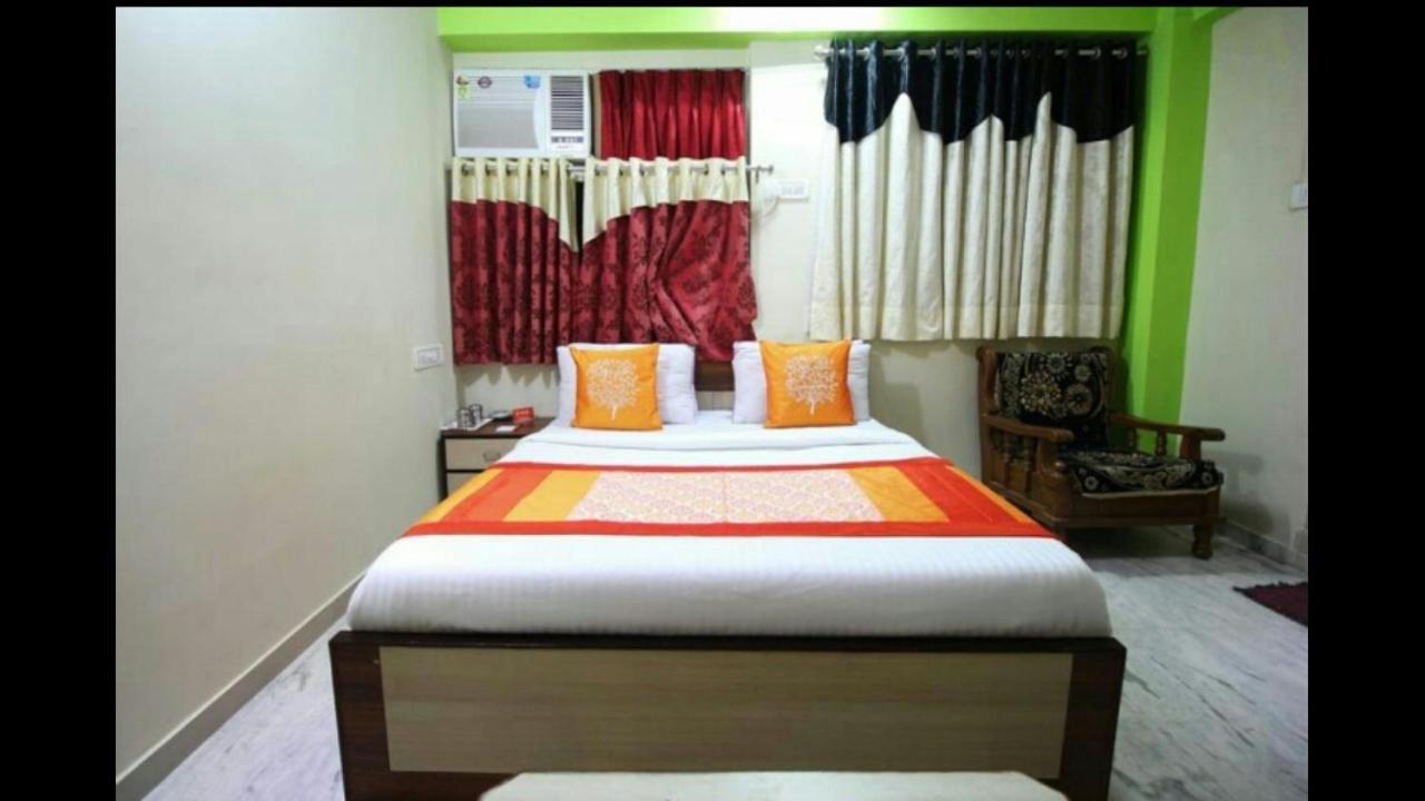 Hotel Honey Bunny Ahmedabad Exterior photo