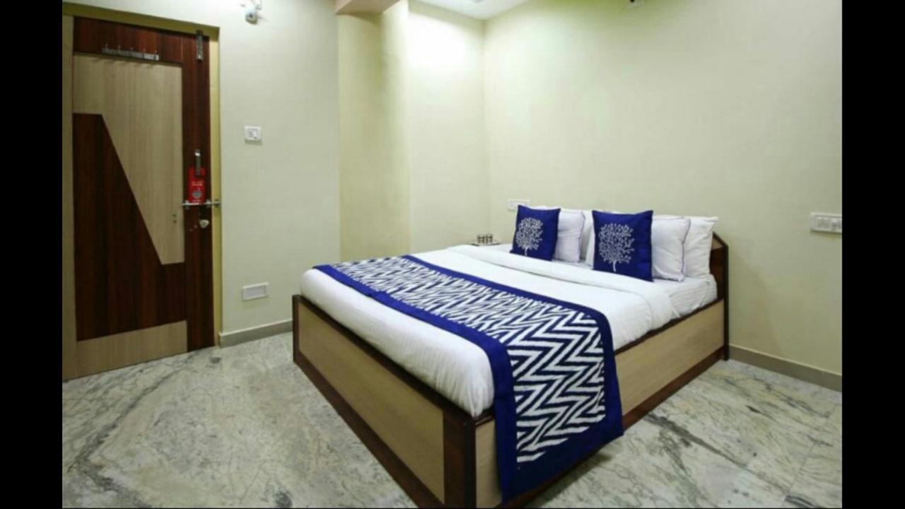 Hotel Honey Bunny Ahmedabad Exterior photo